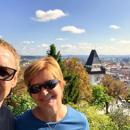 Appartement Komfortables Appartement/garconniere In Fuer Urlaub Und Geschaeftsreisen Graz