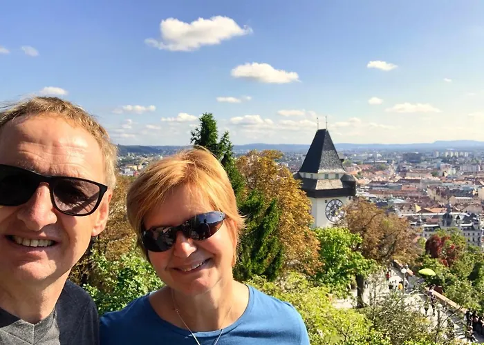 Апартаменти Komfortables Appartement/garconniere In Fuer Urlaub Und Geschaeftsreisen Грац